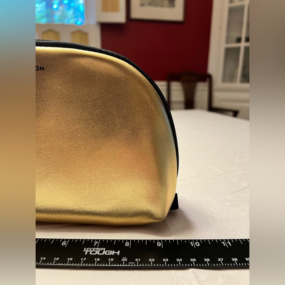 Nordstrom Radiant Gold Cosmetic Case - Picture 5 of 12